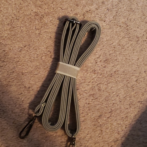 Purse - Picture 2 of 3